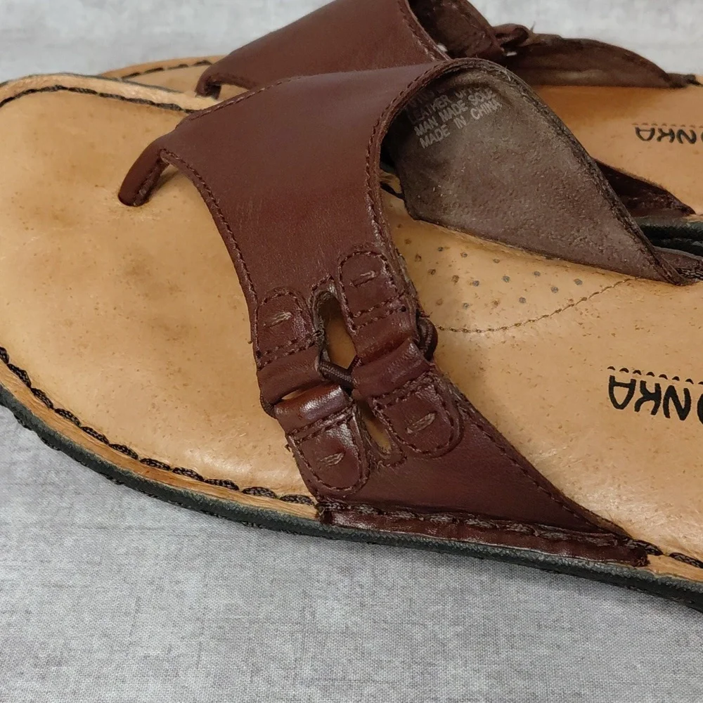 Minnetonka Brown and Tan1 Leather Sandals Size 7